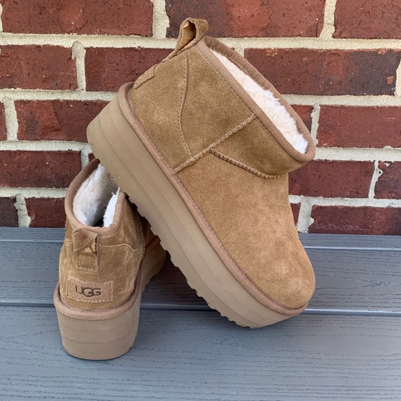 UGG Classic Mini Platform Boot - Picture 15 of 16